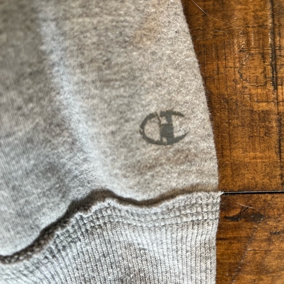 Champion Gray Crewneck Sweater Soft Cotton Blend - Picture 4 of 4